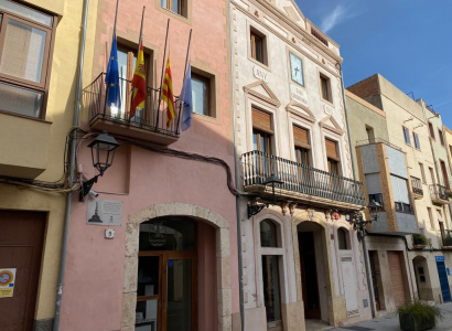 L'Ajuntament de la Canonja decreta un dia de dol per la mort de dos joves, un de la Canonja, la matinada de l'1 de maig en una masia de l'Espluga de Francolí
